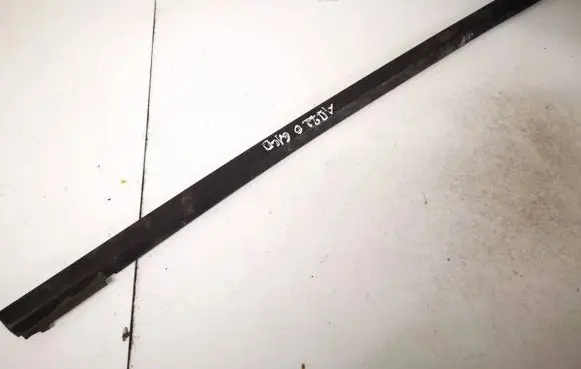 Ford Focus C-MAX Rear door glass trim molding 3m51r25604 3m51-r25604