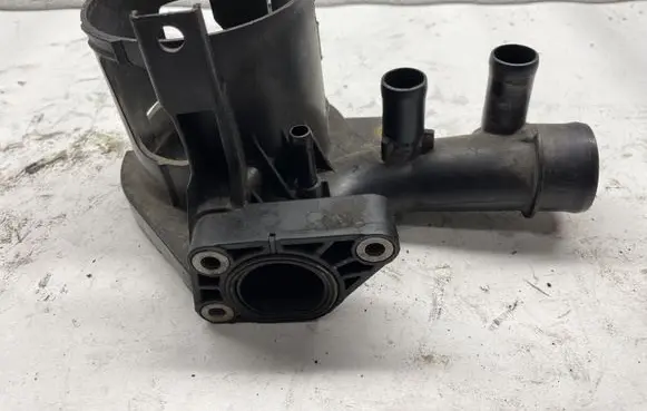 Mercedes-Benz Sprinter W906 Fuel filter bracket/mount holder A6512003700