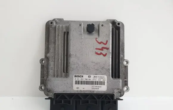 Renault Trafic III (X82) Engine control unit/module 237103984R 0281032700