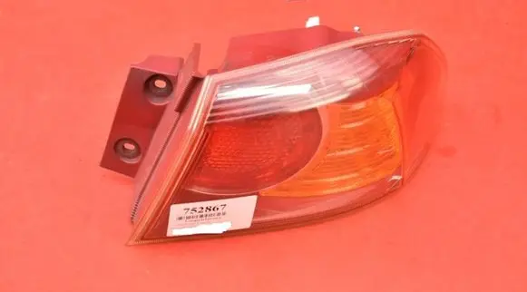 Mitsubishi Lancer VIII Rear/tail lights P5996