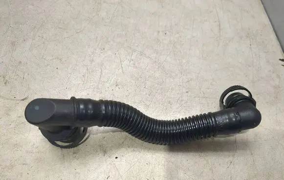 Audi Q7 4L Breather/breather pipe/hose 059103221A