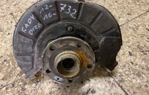 Volkswagen Caddy Front wheel hub