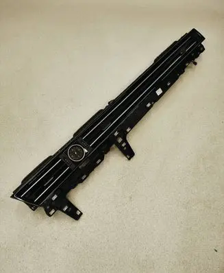 Volkswagen PASSAT B8 Dash center air vent grill 3G1858416F 09260005 081020160040