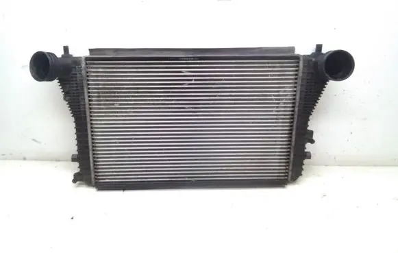 Volkswagen Golf Plus Intercooler radiator 1K0145803E