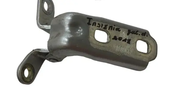 Opel Insignia A Loading door lower hinge P18228