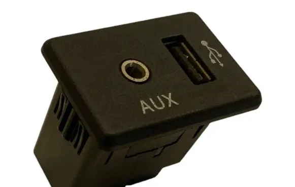 Nissan Pulsar AUX in-socket connector 795405020 502050121640