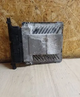 Volkswagen PASSAT B6 Engine control unit/module 03G906018CE 5WP45610AE