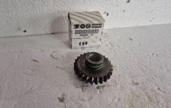Fiat 500 Abarth Fifth/5th gear pinion 55269990