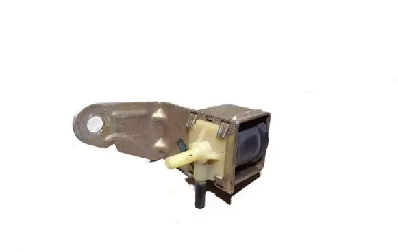 Audi A6 S6 C4 4A Turbo solenoid valve 437906283A