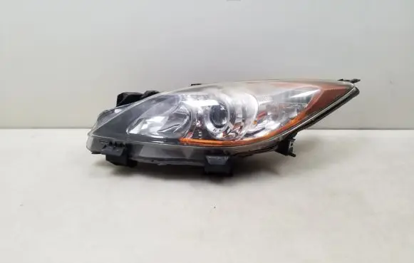 Mazda 3 II Headlight/headlamp BDG751040