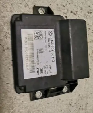 Volkswagen PASSAT B7 Hand brake control module 3AA907801G