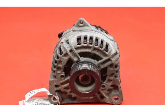 Renault Modus Generator/alternator 8200323137
