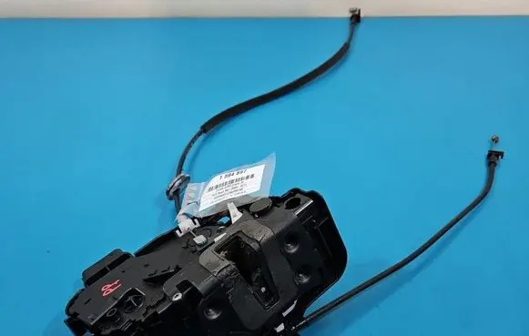 Ford Kuga I Front door lock 8V4AS21812CA IMPRK1594897