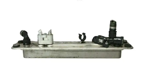 BMW X6M F86 Gearbox / Transmission oil cooler 7589522 17217589522