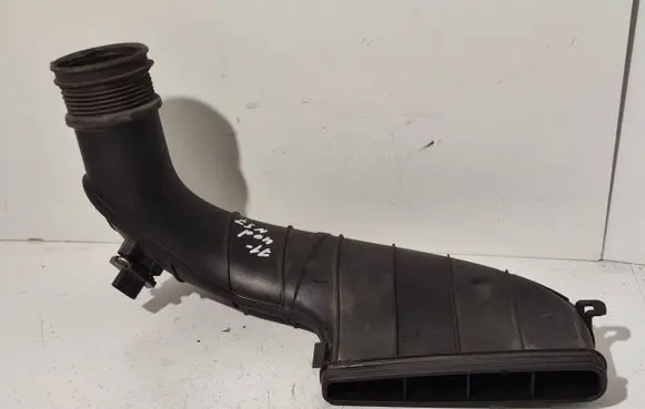 BMW X5 E70 Air intake duct part 13717812264 7812264 143897