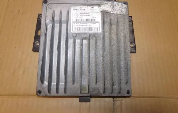 Renault Kangoo II Engine control unit/module ECU 8200911560
