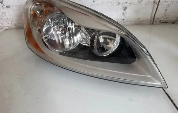 Volvo XC60 Headlight/headlamp 30763146