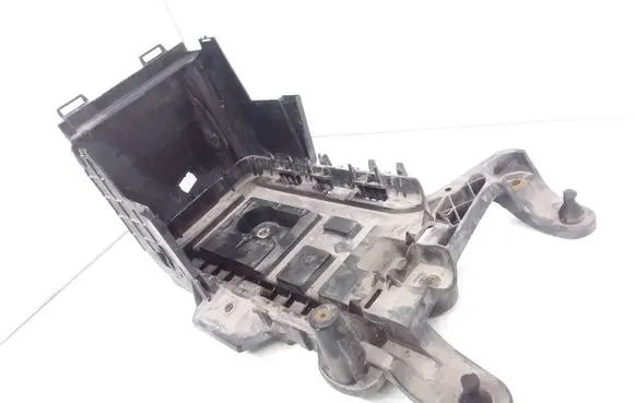 Volkswagen Golf VI Battery tray 1K0915333h 3c0915336a