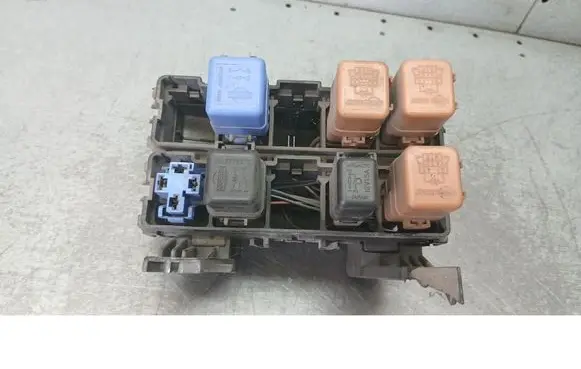 Nissan Almera Fuse box set 2523079964