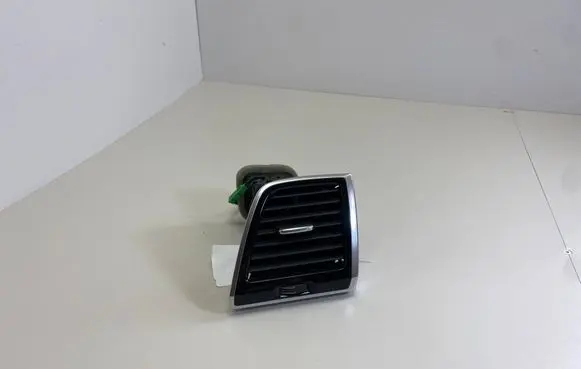 Volvo XC90 Dashboard side air vent grill/cover trim 31366450