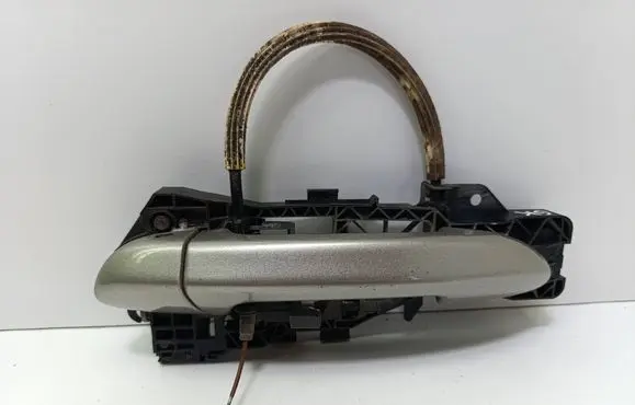 Volkswagen PASSAT B6 Rear door exterior handle 