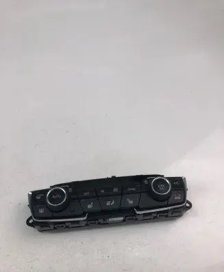 BMW 2 F45 Interior fan control switch 9471102