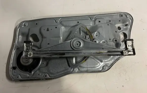 Volvo V70 Sliding door window regulator with motor 983039101
