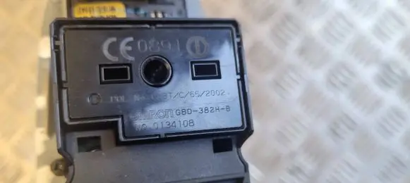 Honda Accord Electric window control switch C8HHA4GF93 35750 1644D1