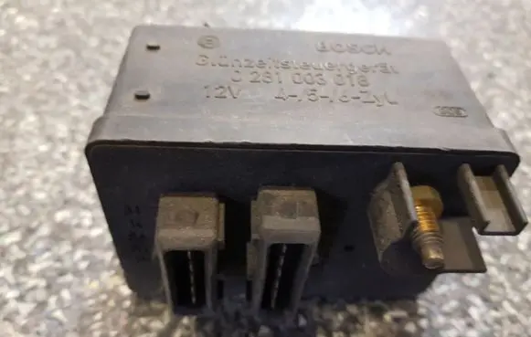 Peugeot 607 Glow plug pre-heat relay 0281003018