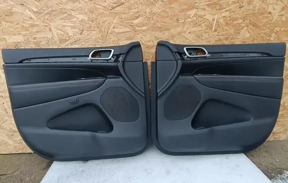 Jeep Grand Cherokee Front door card panel trim 62016114