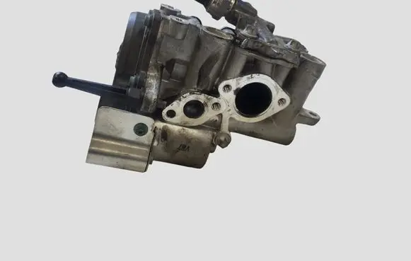 Mercedes-Benz E W213 EGR valve A6541407600 A6451404401