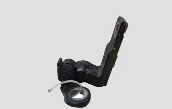 Volvo V40 Front door upper hinge