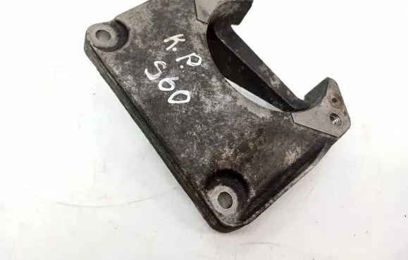 BMW 5 E60 E61 Engine mounting bracket 6761117 2211676111702 4600D