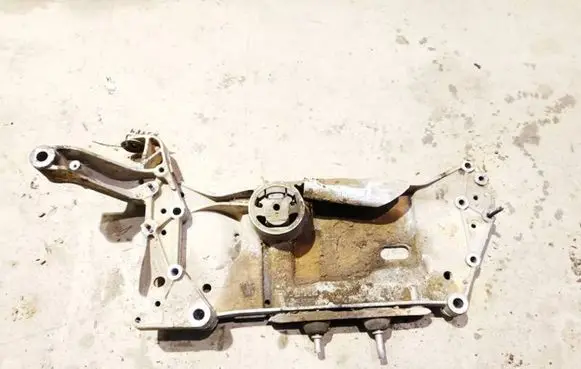 Volkswagen Caddy Front subframe