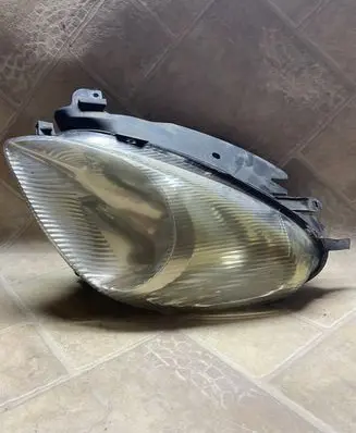 Citroen Xsara Picasso Headlight/headlamp ED129