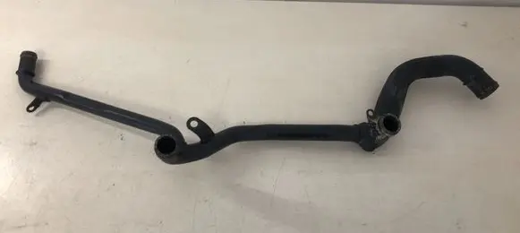 Audi A6 S6 C5 4B Engine coolant pipe/hose 059121071K