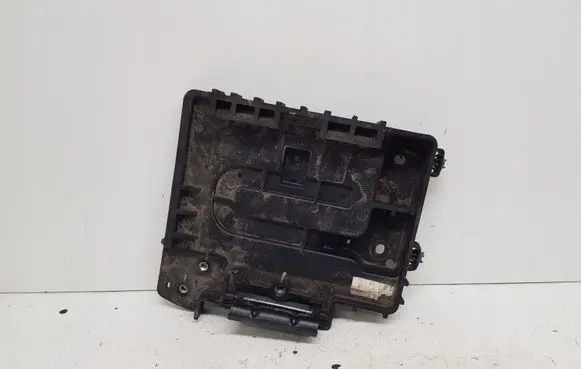 Battery box tray