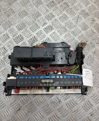 BMW 3 E46 Fuse module 8364542 54565201 54565201130101