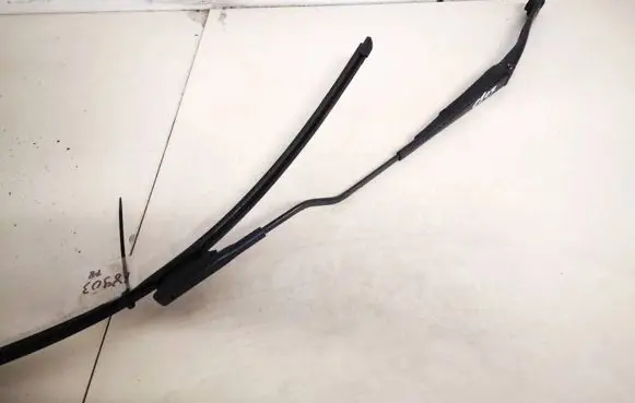 Fiat Punto (188) Front wiper blade arm 51701422