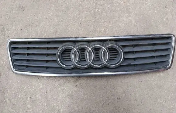 Audi A6 S6 C5 4B Front grill 4b0853651A