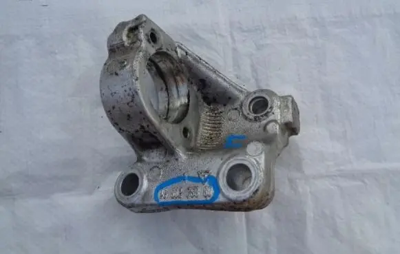 Citroen C3 Driveshaft support bearing bracket 9680276880