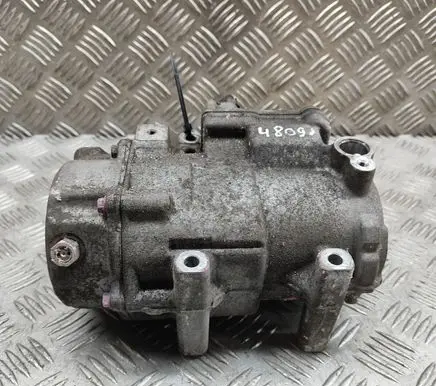 Toyota RAV 4 (XA40) Air conditioning (A/C) compressor (pump) 8837033030 0422000533