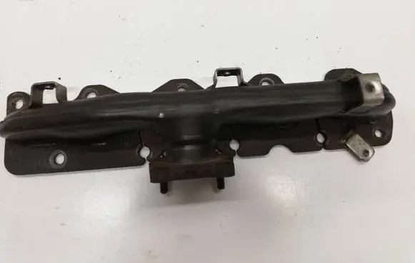 Ford Mondeo MK IV Exhaust manifold 00643961
