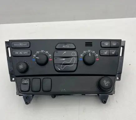Volvo V70 Climate control unit 30746022 77341915
