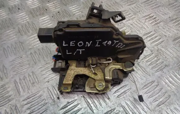 Seat Leon (1M) Rear door lock