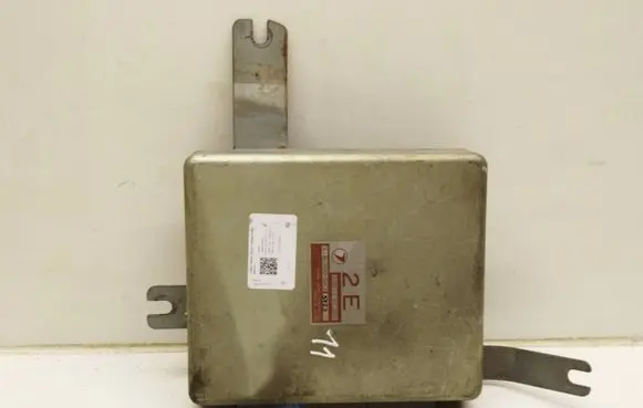 Subaru Legacy Engine control unit/module 22611AC390 A18000DA3