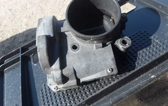 Peugeot 308 Throttle valve A2C53279370