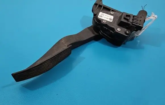 Opel Astra H Accelerator throttle pedal 9157998 IMPRK1533873