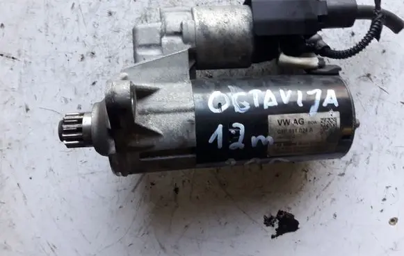 Skoda Octavia Mk2 (1Z) Starter motor 02E911024A