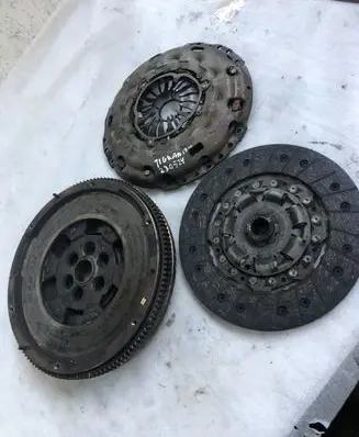 Volkswagen Tiguan Clutch set kit 04l105266